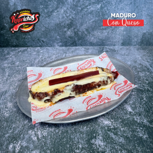 Maduro con queso doble crema y bocadillo